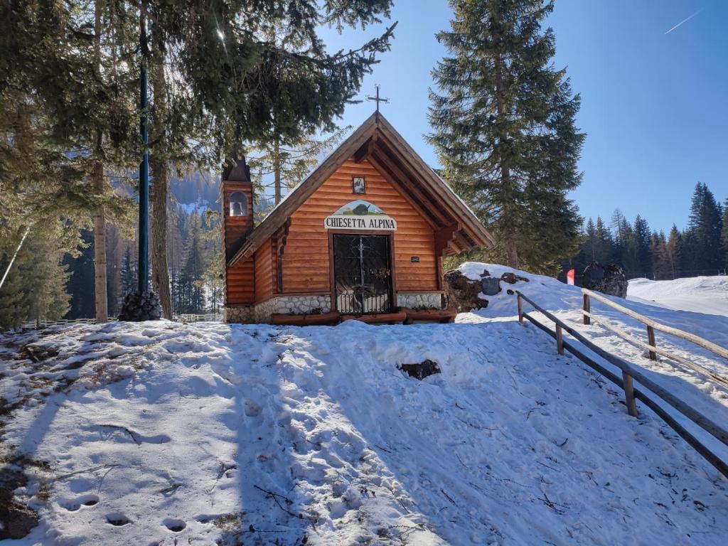 Hotel TEA DOLOMITI - Lago di Alleghe - Monte Civetta v zimě
