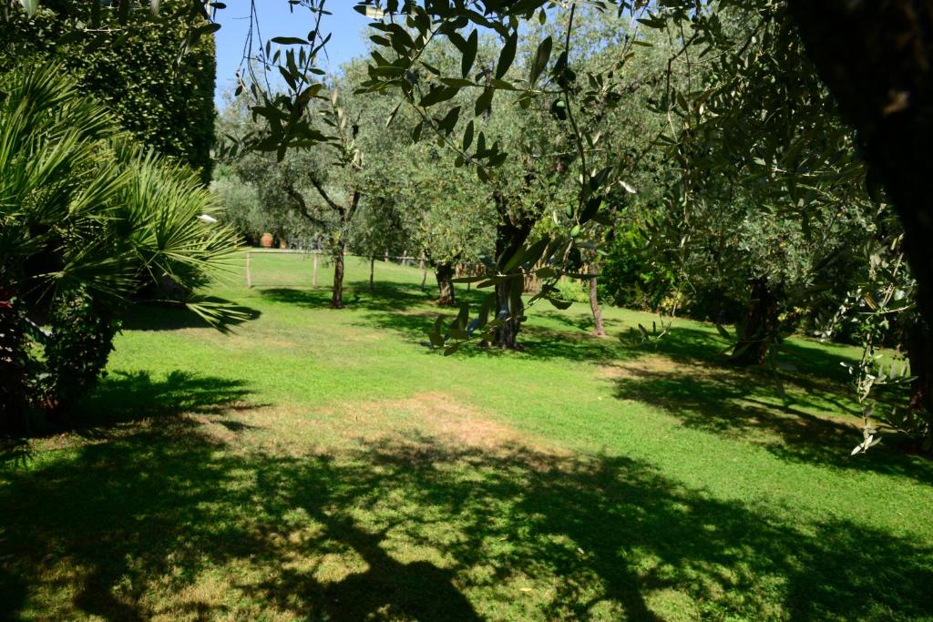 Vonkajšia záhrada v ubytovaní Agriturismo Corte Stefani