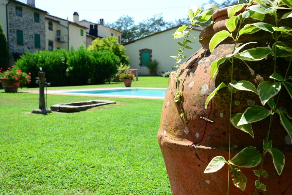 Vonkajšia záhrada v ubytovaní Agriturismo Corte Stefani