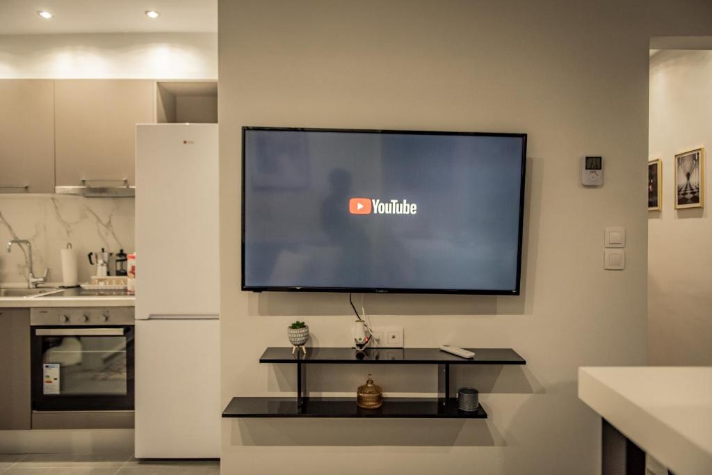 Kuchyňa alebo kuchynka v ubytovaní Artemis Apartment Midas Home Project