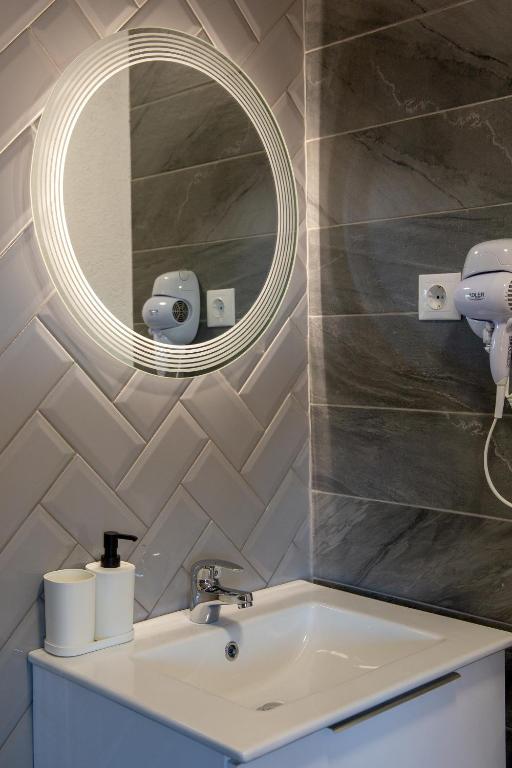 Pepi Vendégház - Casa de oaspeți Pepi - Triple Chambre Avec Salle De Bain Privée
