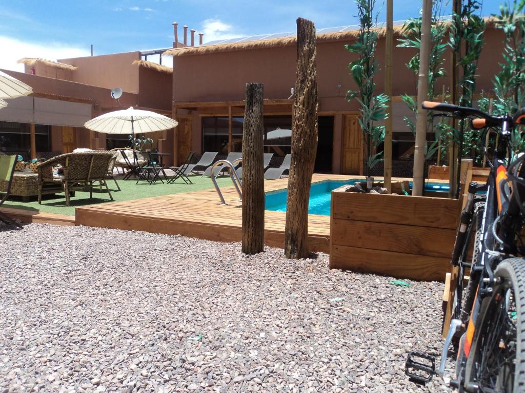 Bazén v ubytování Hoteles Pueblo de Tierra nebo v jeho okolí
