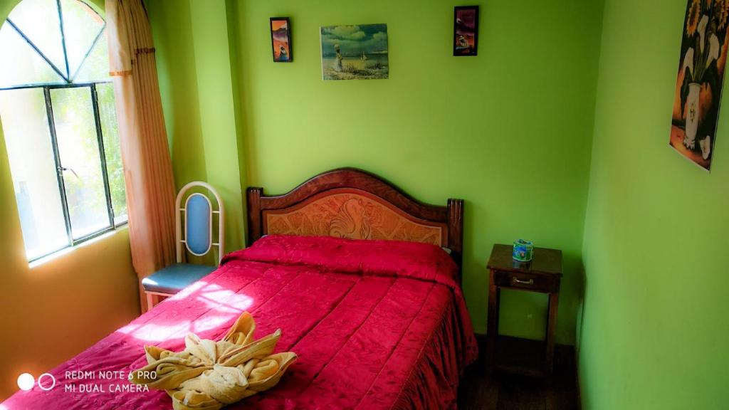 HOSTAL Luz YHOBIMAR - Habitación Doble Con Baño Compartido