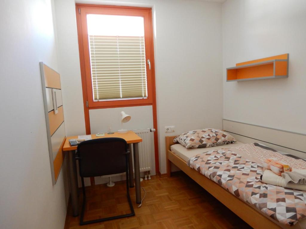 Uma cama ou camas num quarto em Marijin dom - Retreat House