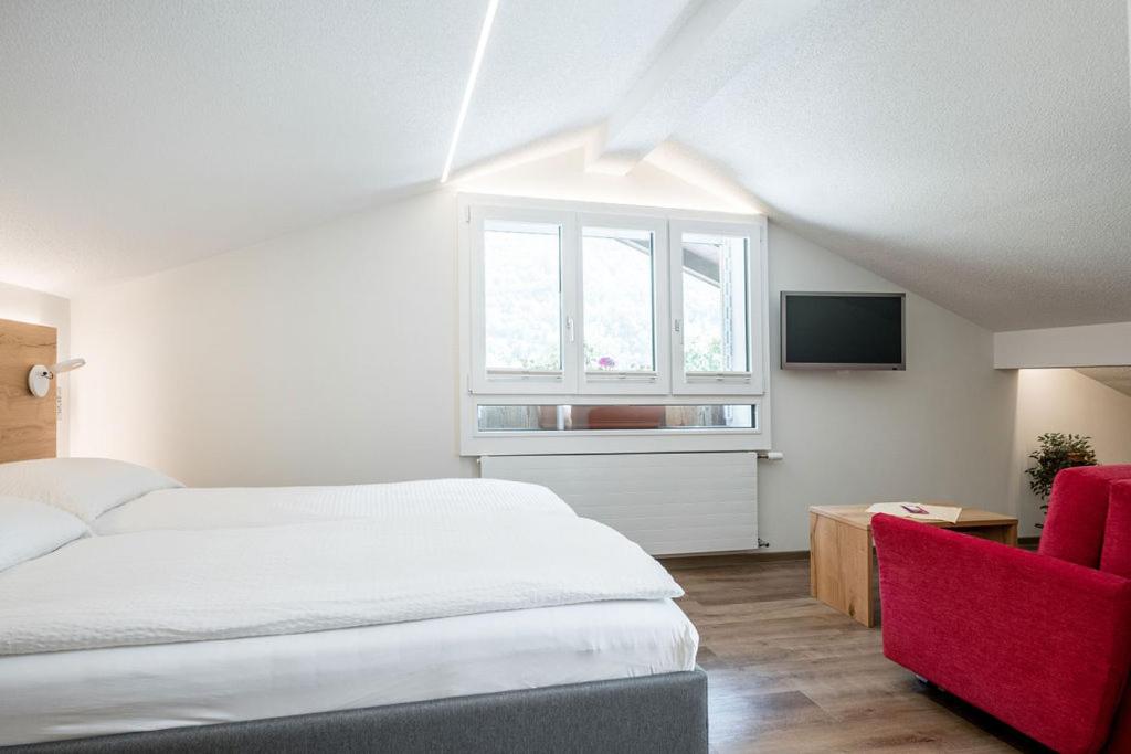 Llit o llits en una habitació de Hotel Zur Traube