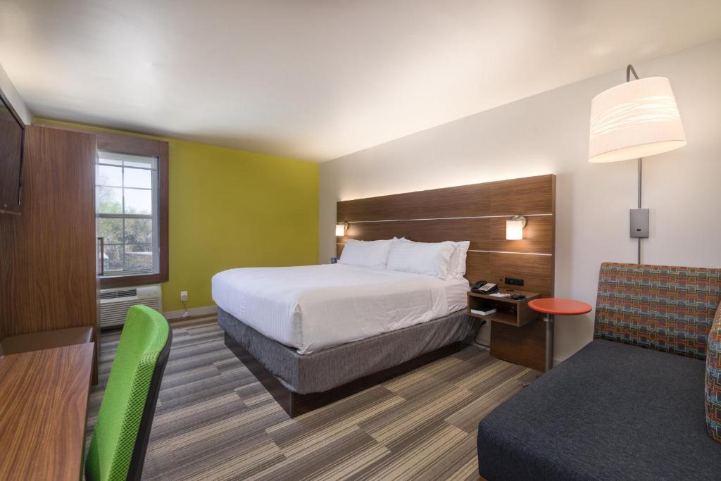 Holiday Inn Express Phoenix-Airport/University Drive, an IHG Hotel - Room King Estándar
