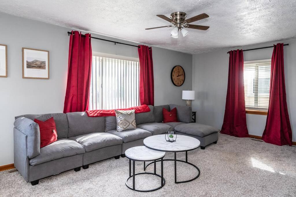 Family space, King beds, Near Air Force Base, Dayton (updated prices 2024)
