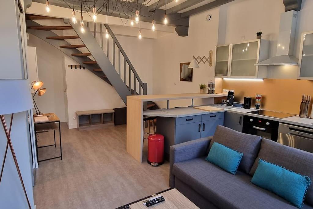 Appartement climatisé entièrement rénové en hyper centre! Le Rétro Chic - Parking gratuit - Linge et serviettes inclus - - Appartement D'une Chambre