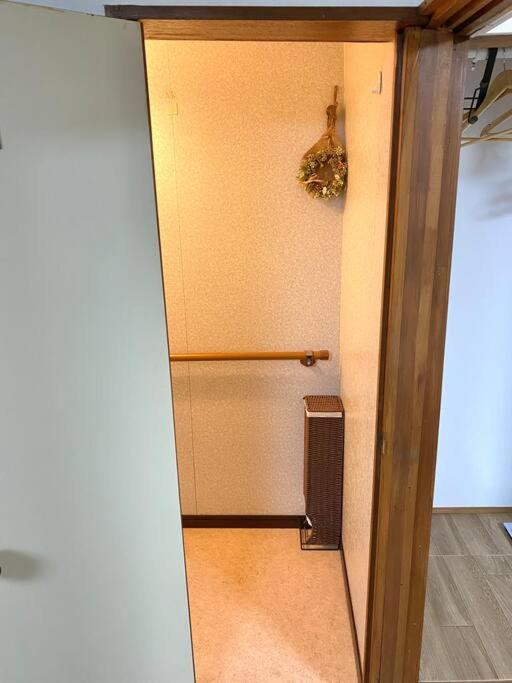 Снимка в галерията на 天下茶屋駅5分、専用庭付き平屋—KIK Iハウス в Осака