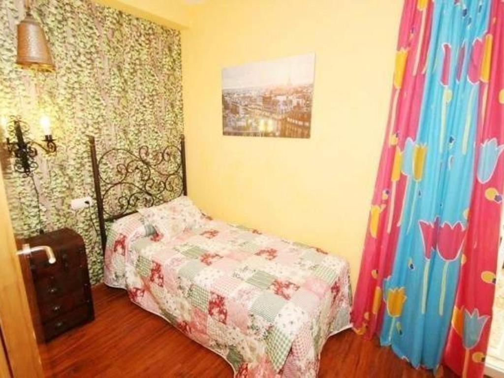 Posteľ alebo postele v izbe v ubytovaní Villa con piscina privada para 6 personas en Ametlla de Mar, a 4 km de la playa - HISP-217-32