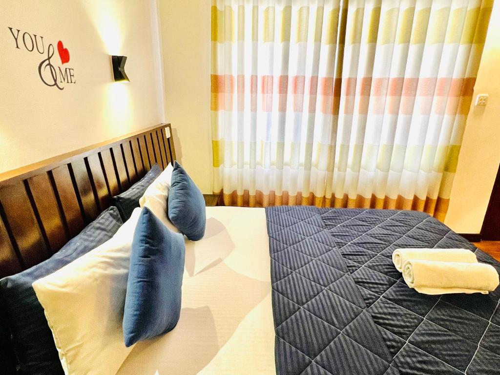 Postel nebo postele na pokoji v ubytování Cozy Sea view Inn