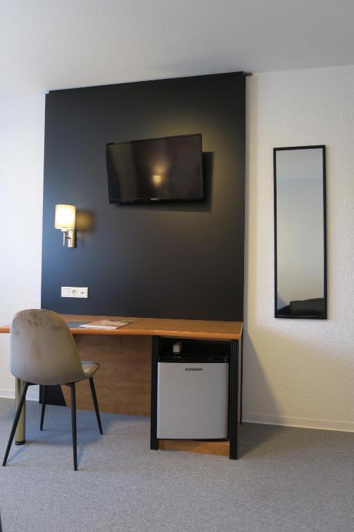 Hotel & Restaurant Zum Hirsch - Double Or Twin Room