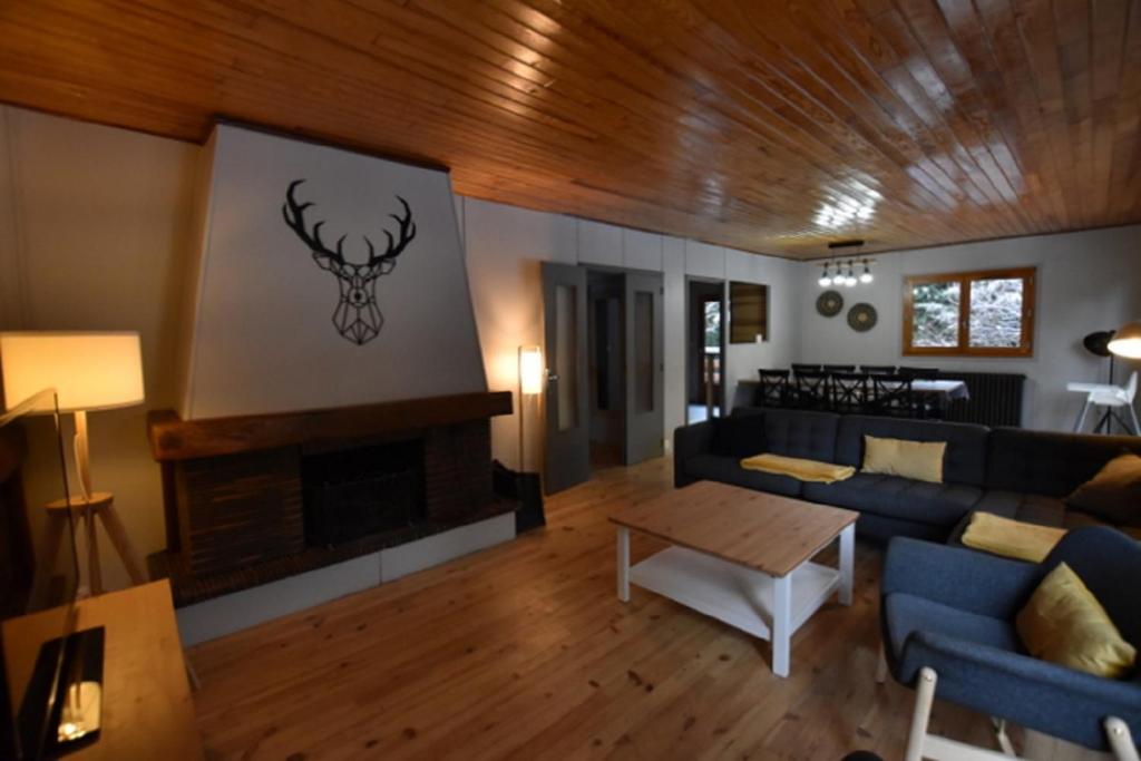 Część wypoczynkowa w obiekcie Chalet de montagne