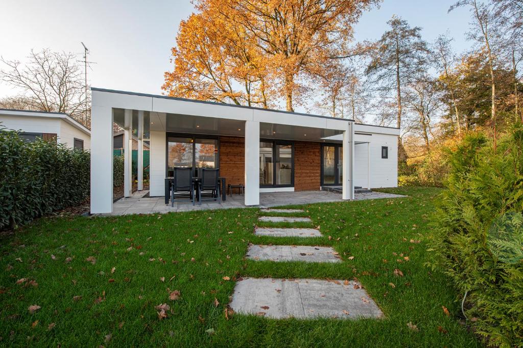 Сад в 90, gelegen aan het natuurmonument de Kampina - Recreational Only