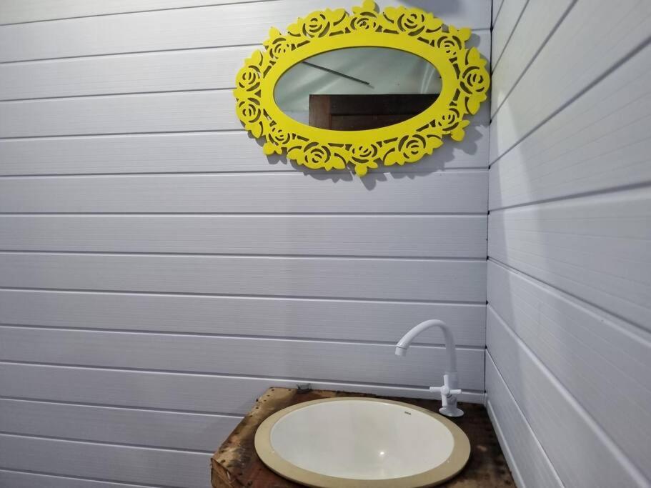 Koupelna v ubytování VELHO OESTE Carruagens, Casa Inteira !!