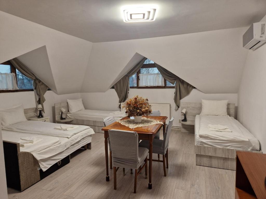 Voodi või voodid majutusasutuse Sepsi Relax toas