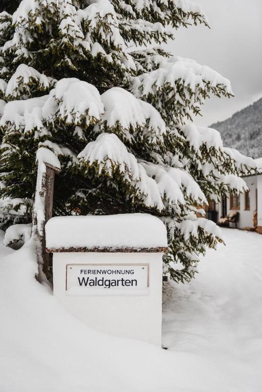 Ferienwohnung Waldgarten durante l'inverno