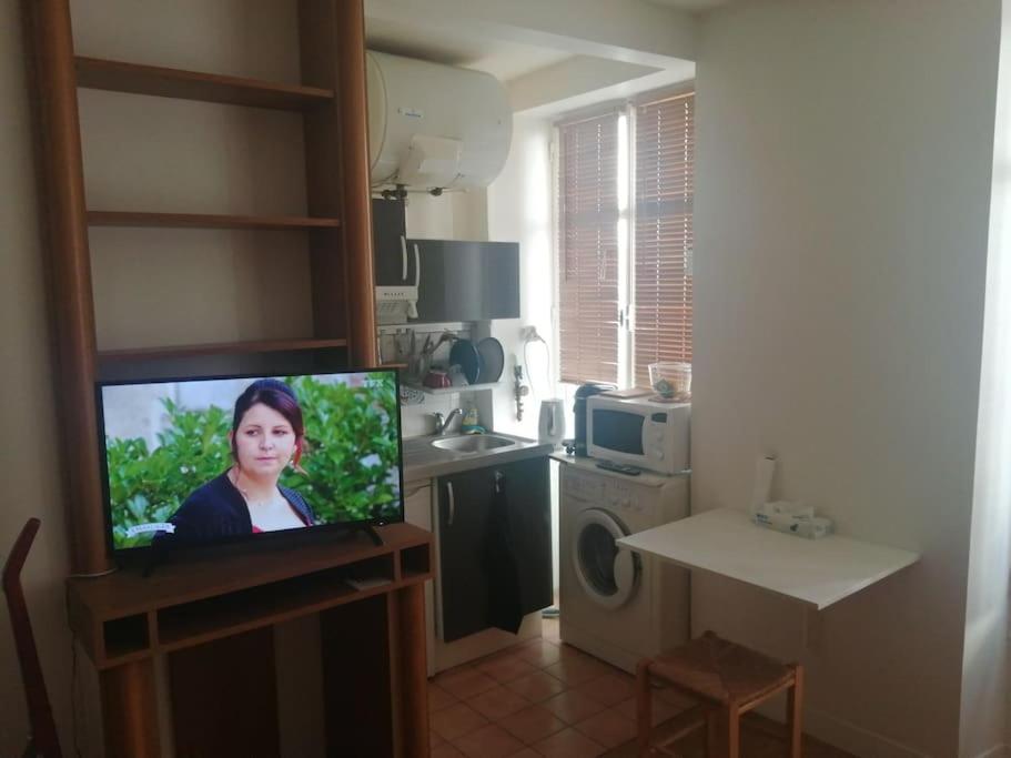 Kuchyňa alebo kuchynka v ubytovaní STUDIO PARIS BASTILLE