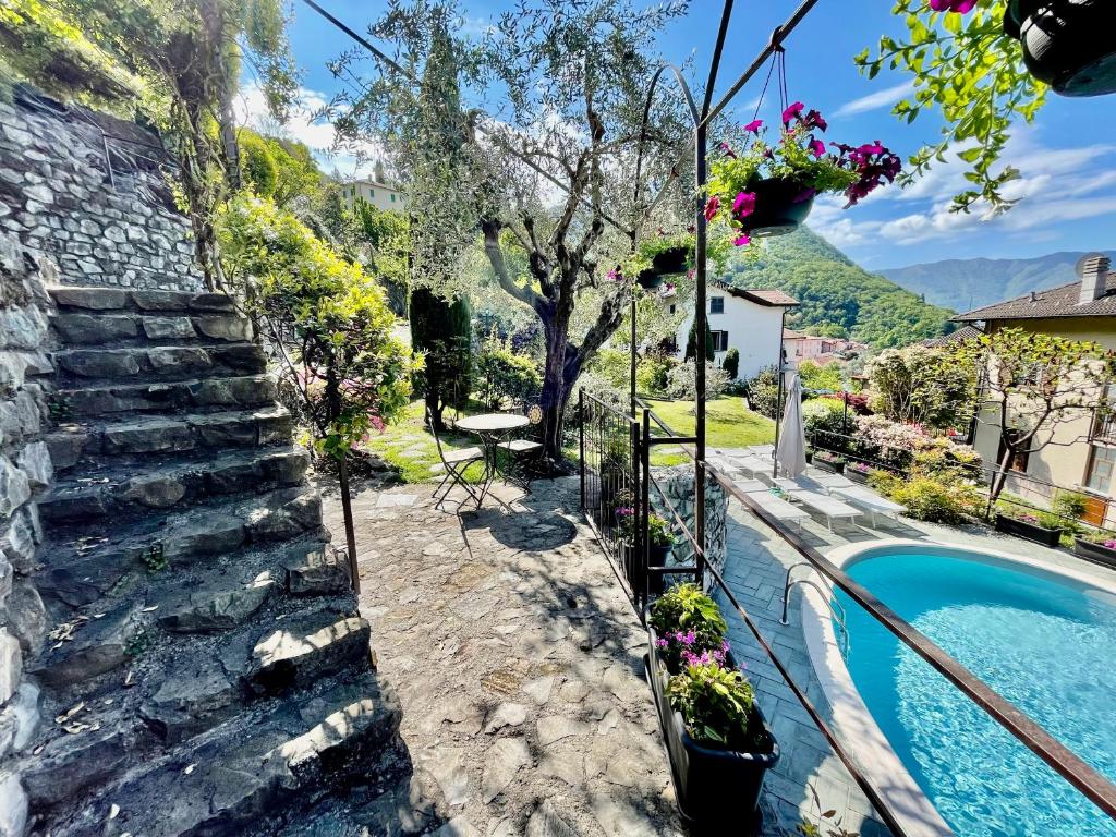 Bazén v ubytování Eden sul Lago di Como nebo v jeho okolí