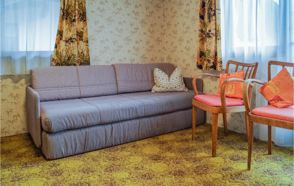 Posedenie v ubytovaní Schoene Ferienwohnung Fuegen