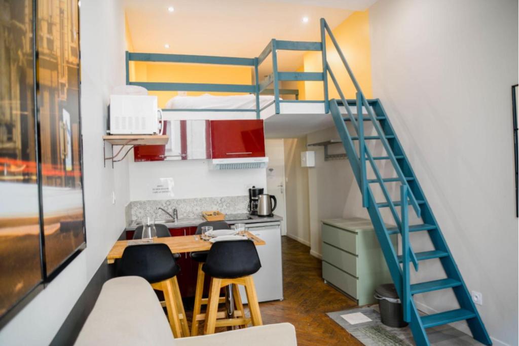 Centre/Place Jaurès * Studios MyCityHome * Mezzanine - Studio