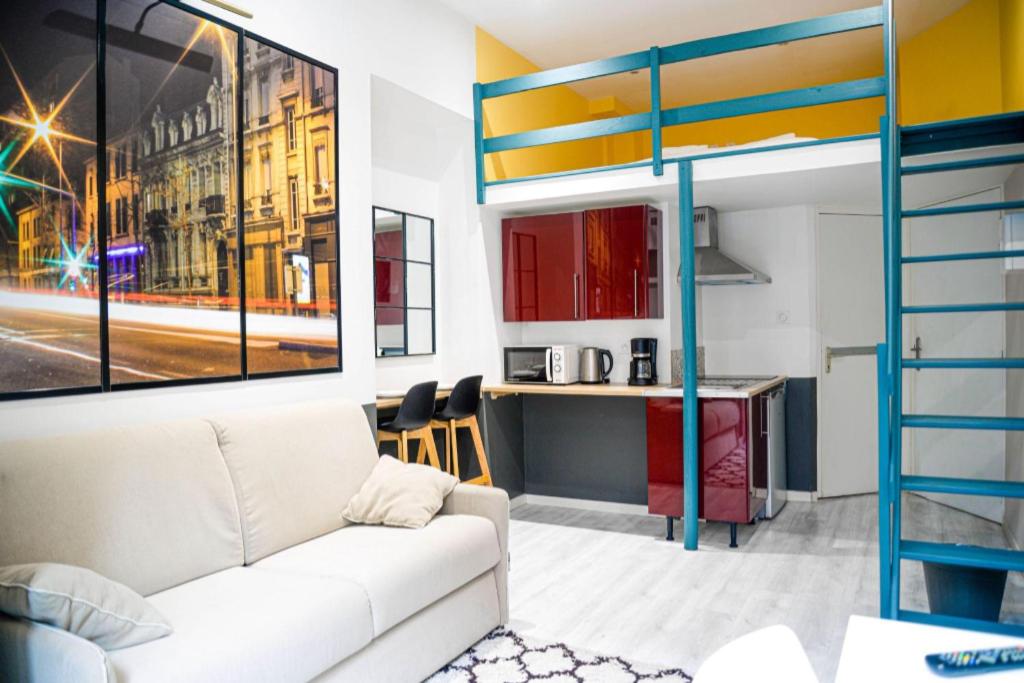 Centre/Place Jaurès * Studios MyCityHome * Mezzanine - Studio