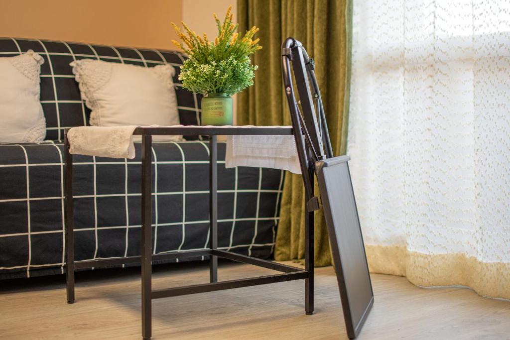 Posteľ alebo postele v izbe v ubytovaní BENALBEACH PLAYA SUITE
