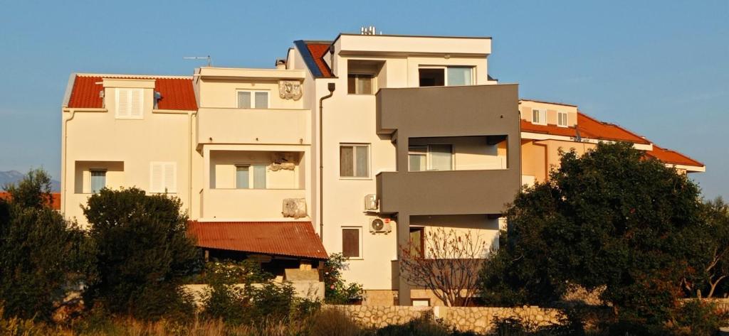 MSH APARTMENT