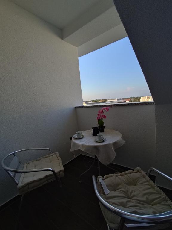 Zdjęcie z galerii obiektu MSH APARTMENT w Novalji