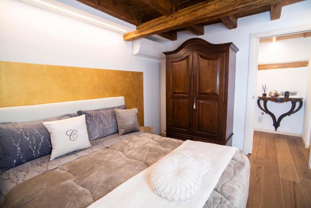 The Key Of Bergamo - 1