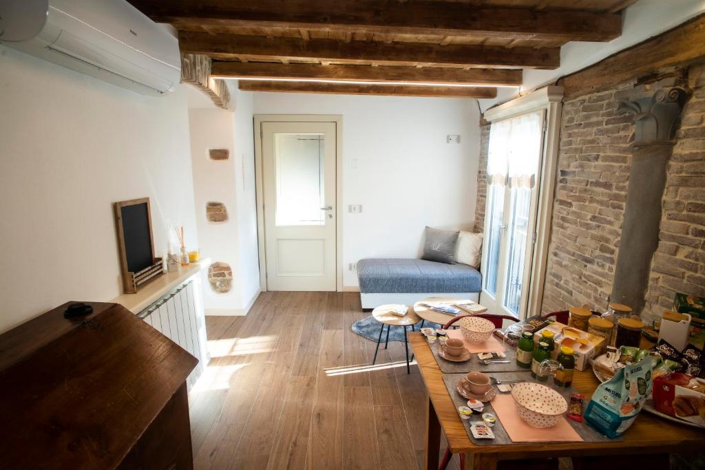 The Key Of Bergamo - 14