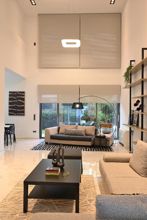 The Lop Athens Holidays Luxury Suites photo