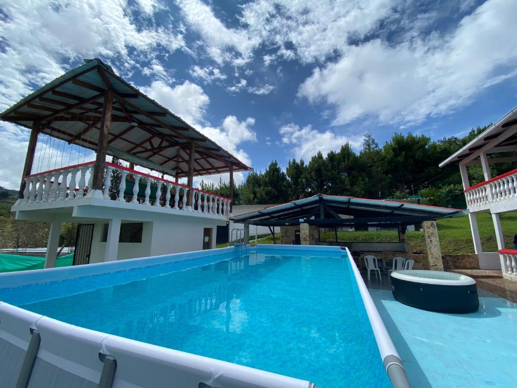 Bazén v ubytování Finca Villa Maju nebo v jeho okolí