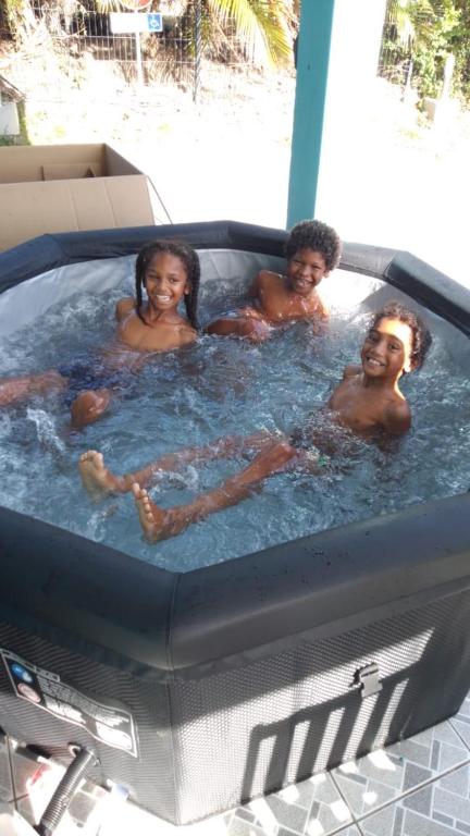 Hosté ubytování La Kay'Loulou avec spa et piscine