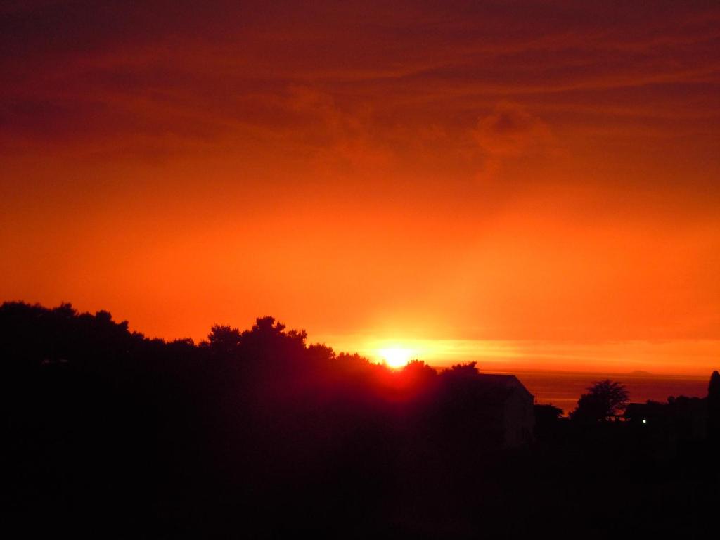 Apartments and a Room Ina - 17