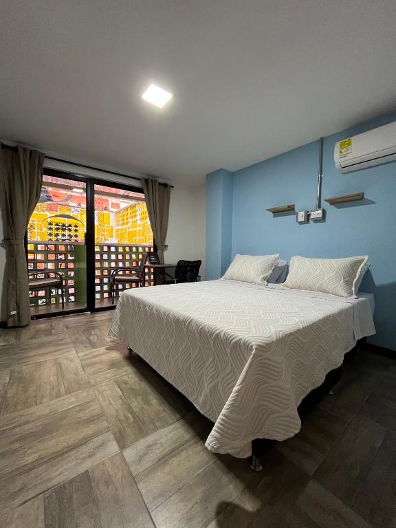 Postel nebo postele na pokoji v ubytování CoLinkHouse Hotel
