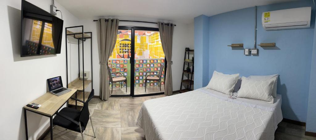 Postel nebo postele na pokoji v ubytování CoLinkHouse Hotel