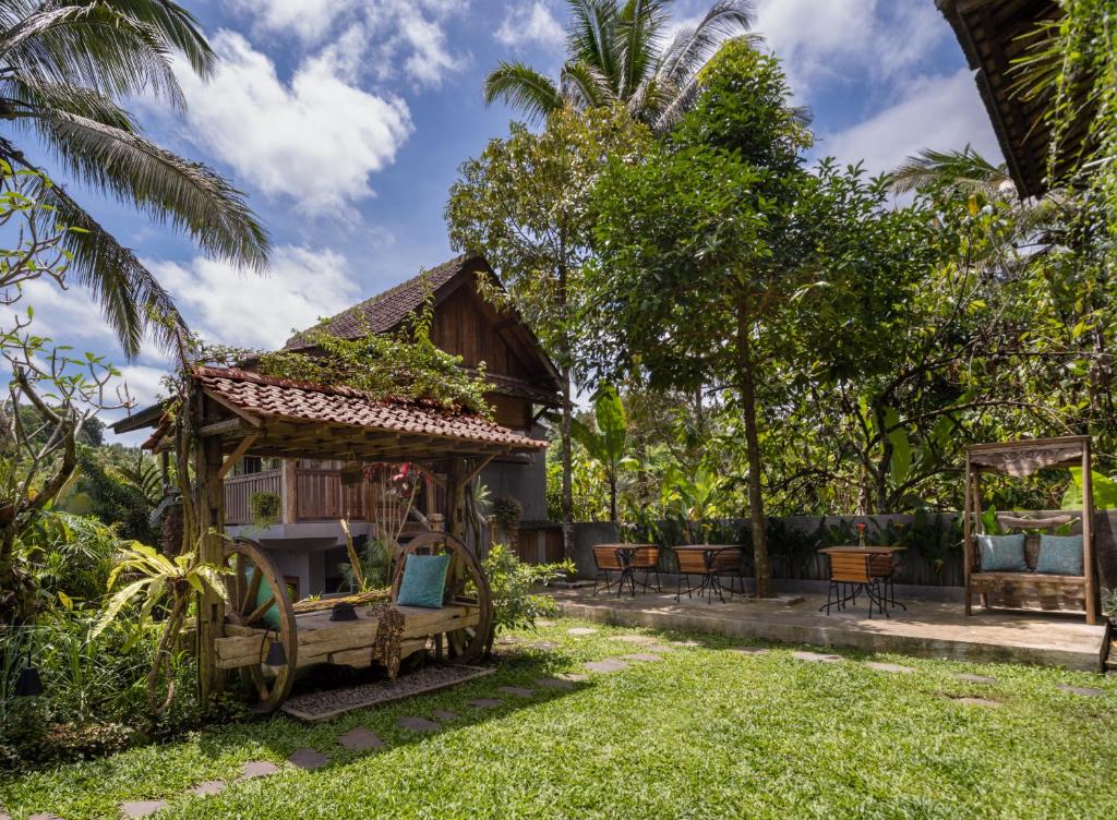 Zahrada ubytování Nienté Bali
