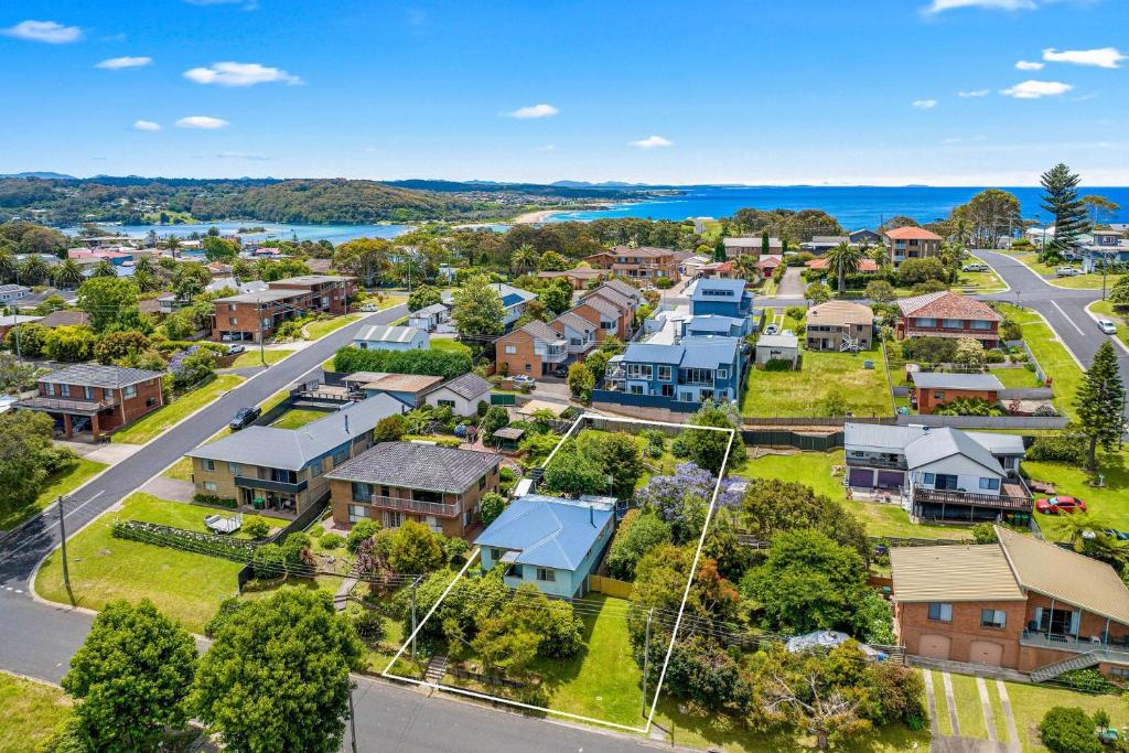 15 Clarke Street Narooma, Narooma Updated 2024 Prices