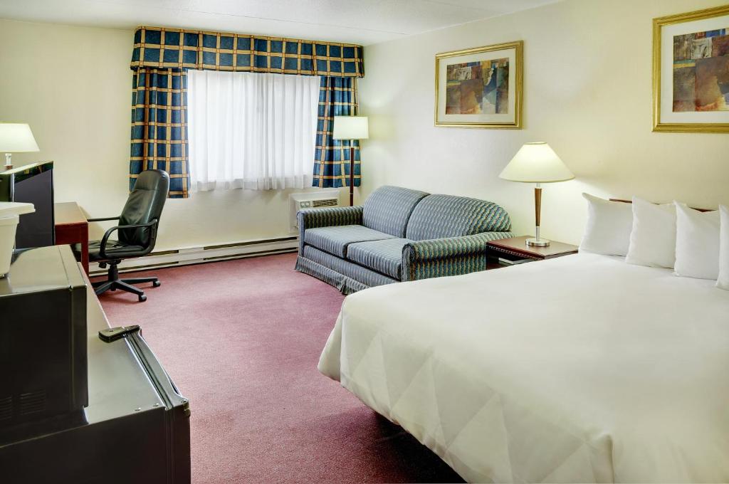 Travelodge by Wyndham Ottawa East - Resim 8