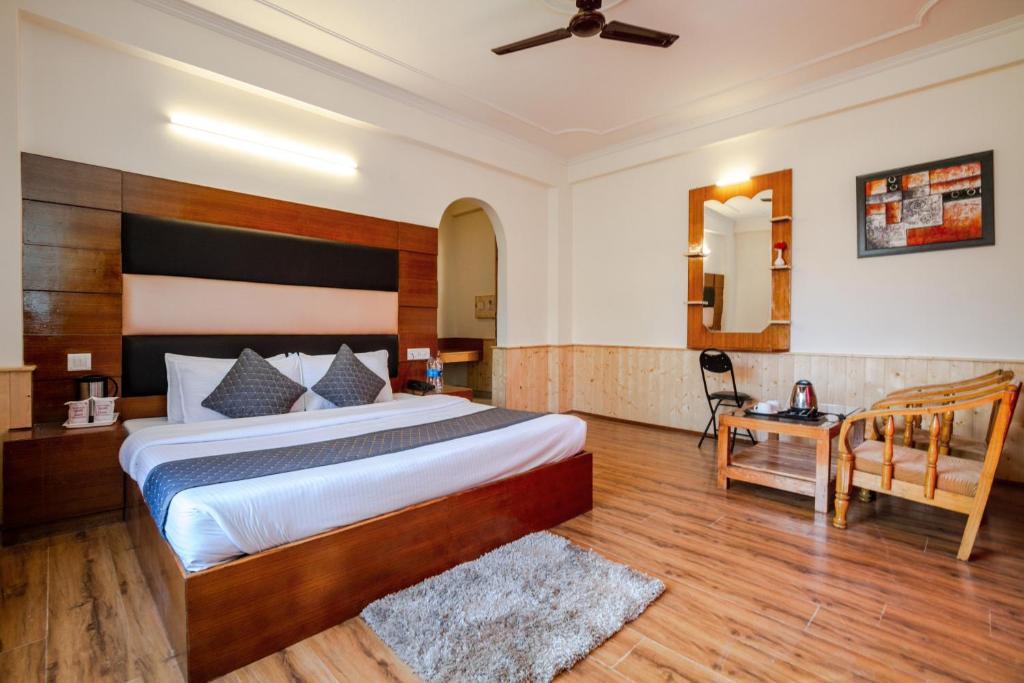 Postel nebo postele na pokoji v ubytování Hotel Rockland Inn