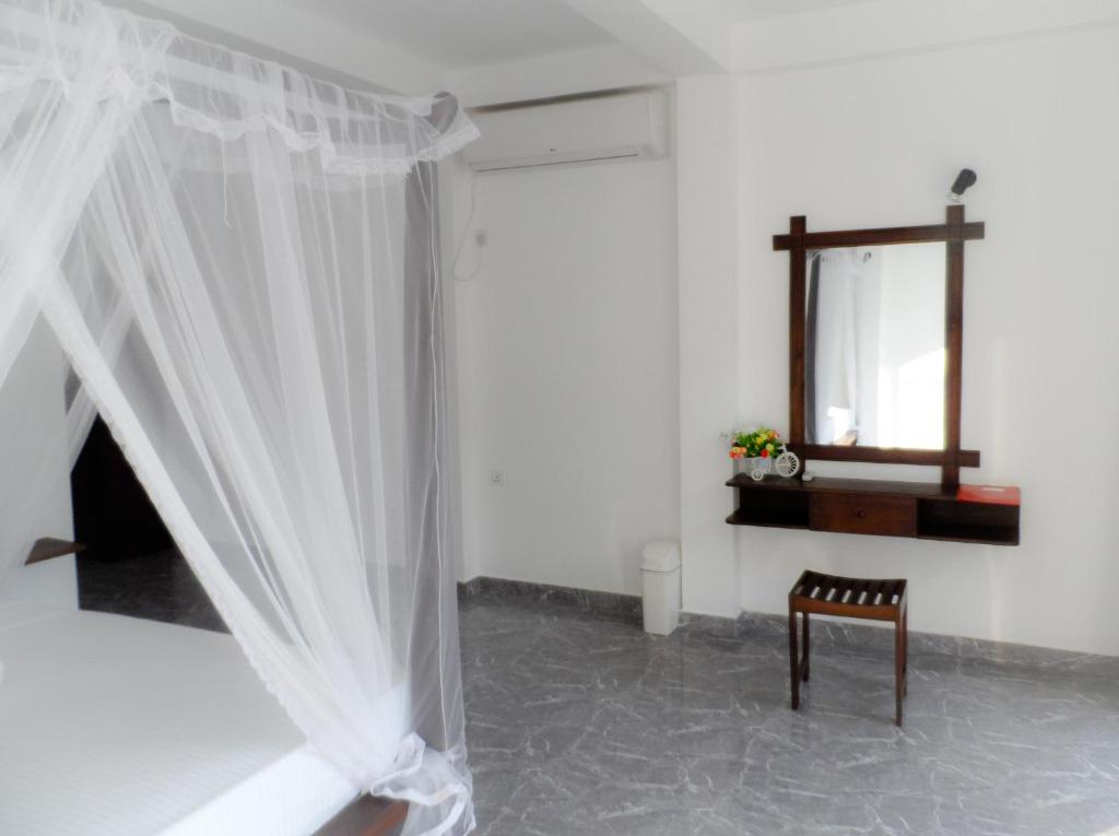 Pearl Island Beach Hotel - 11