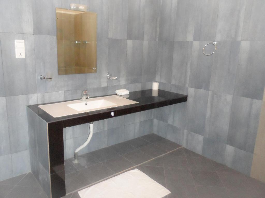 Pearl Island Beach Hotel - 13