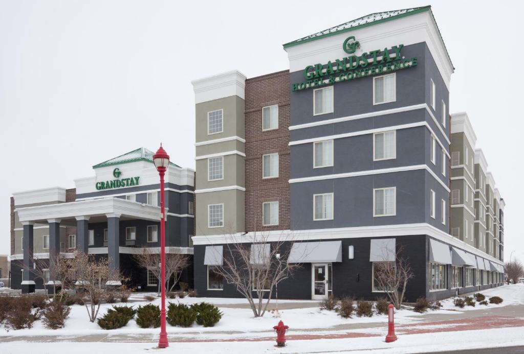 Gallery image of Grandstay Apple Valley in Apple Valley