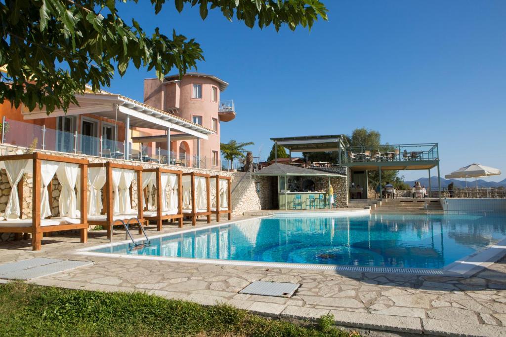 Bazén v ubytování Red Tower Hotel nebo v jeho okolí