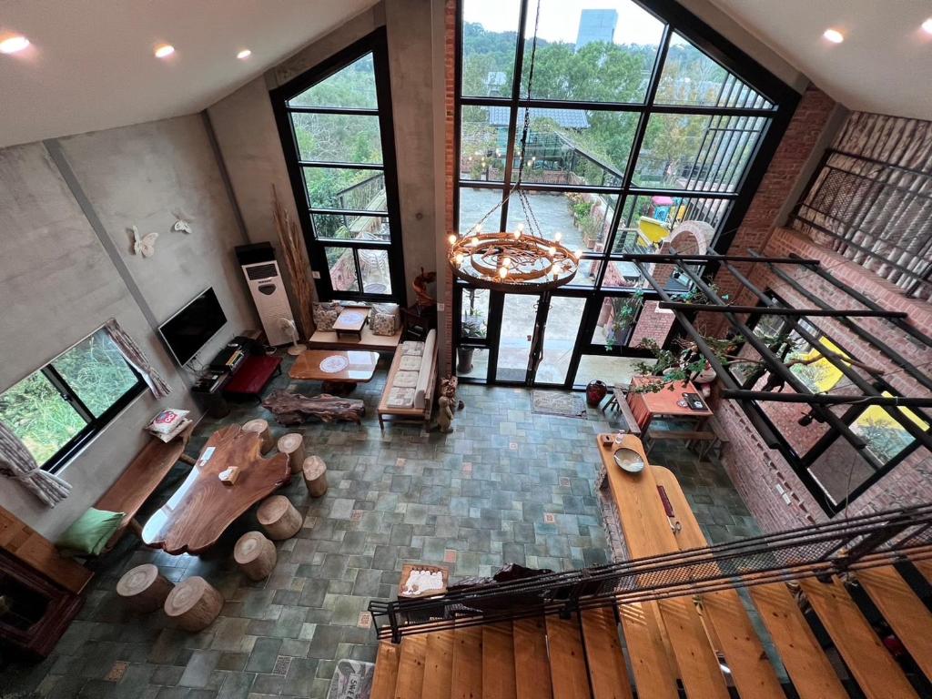 Televisyen dan/atau pusat hiburan di SeeU Coffee and B&B