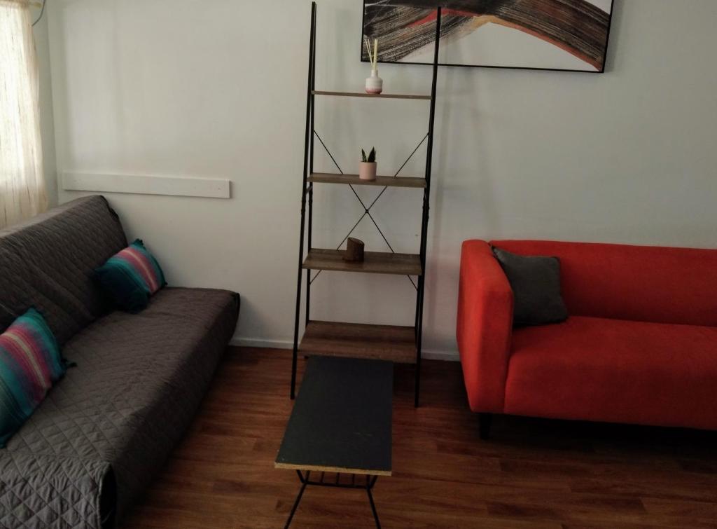 Posezení v ubytování Bargara Beach Motor Inn budget accommodation pet friendly on application