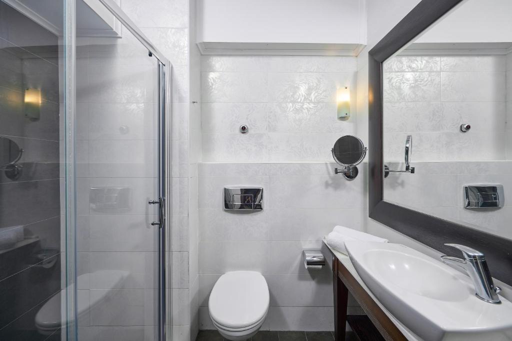 Mediterranean Princess- Adults Only - 3