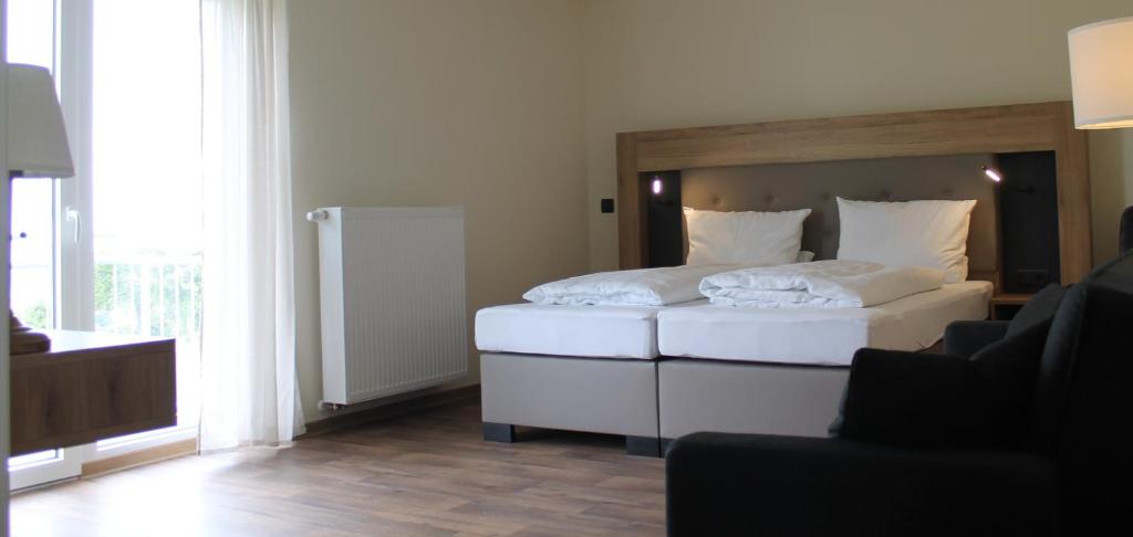 Träbeser Bauernstube - Deluxe Double Room With Balcony