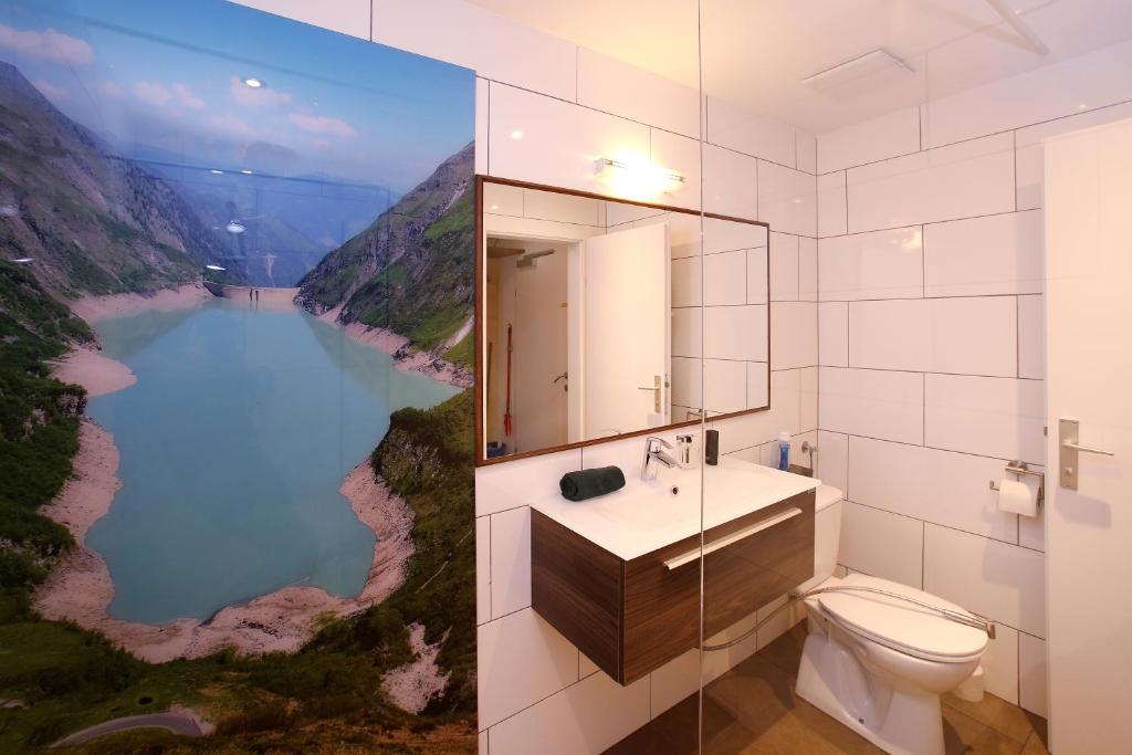 Koupelna v ubytování Alm Appartements ZellamSee
